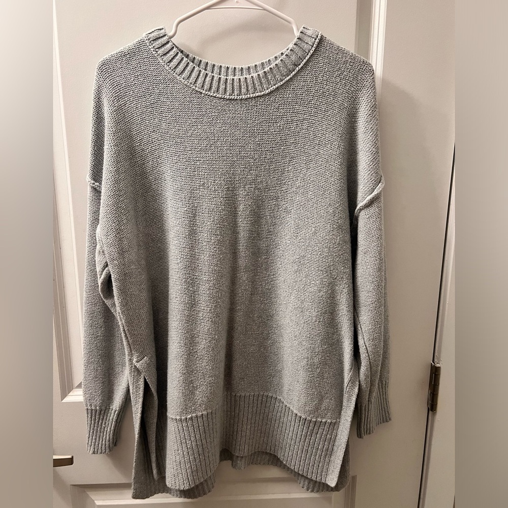 Aerie Gray Crew Neck Sweater